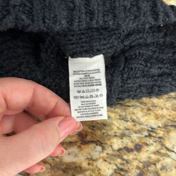 Free People Black V-neck Chunky Knit Popcorn Pullover Sweater Size XS - Picture 6 of 9